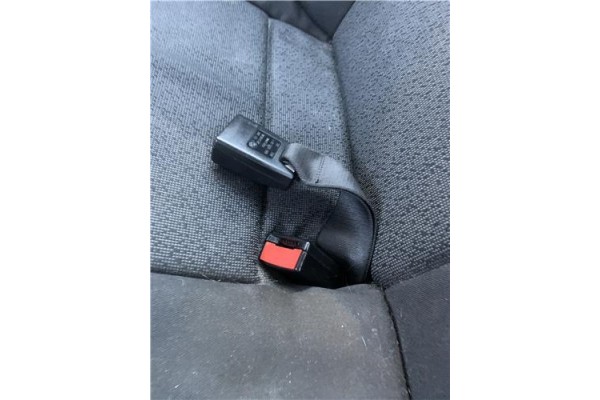 Recambio de anclaje cinturon trasero derecho para bmw serie 3 berlina (e90) 3.0 330d referencia OEM IAM 7127224 30524861C 