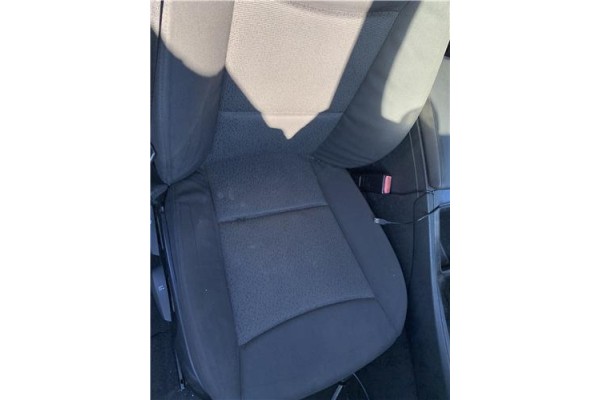 Recambio de asiento delantero derecho para bmw serie 3 berlina (e90) 3.0 330d referencia OEM IAM 52107118414  