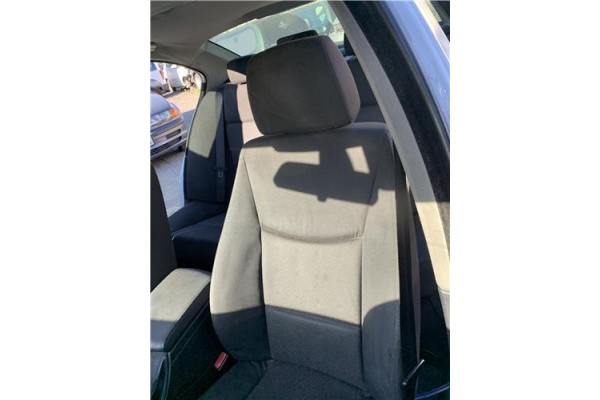 Recambio de asiento delantero izquierdo para bmw serie 3 berlina (e90) 3.0 330d referencia OEM IAM 52107118413  