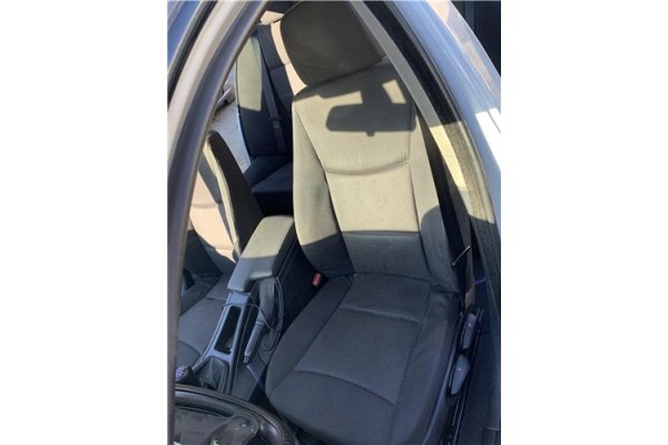 Recambio de asiento delantero izquierdo para bmw serie 3 berlina (e90) 3.0 330d referencia OEM IAM 52107118413  