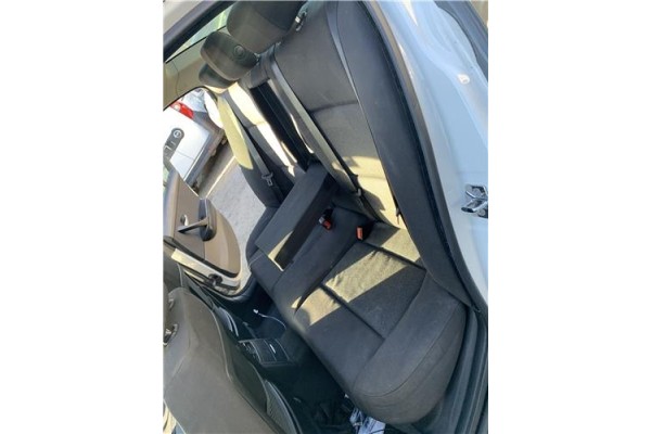Recambio de asientos traseros para bmw serie 3 berlina (e90) 3.0 330d referencia OEM IAM 52207118745  