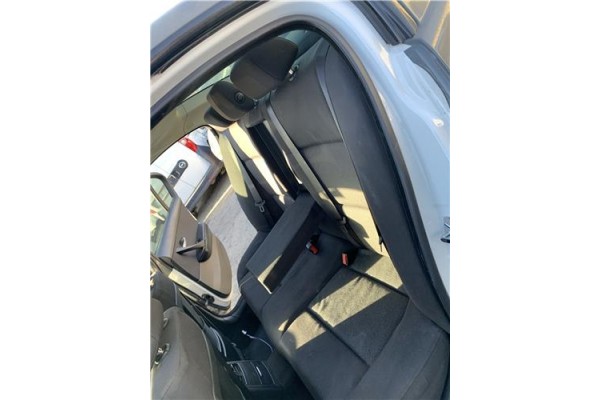 Recambio de asientos traseros para bmw serie 3 berlina (e90) 3.0 330d referencia OEM IAM 52207118745  