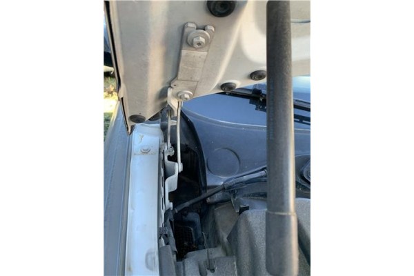 Recambio de bisagra capo derecha para bmw serie 3 berlina (e90) 3.0 330d referencia OEM IAM 7115264ES03 41617210678 