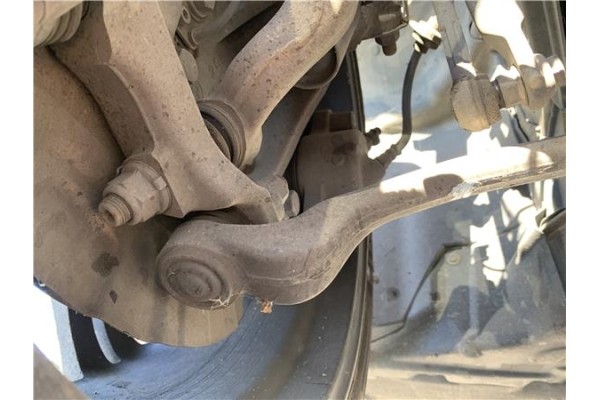 Recambio de brazo inferior delantero derecho para bmw serie 3 berlina (e90) 3.0 330d referencia OEM IAM 31122405860  