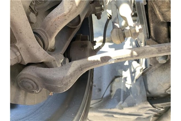 Recambio de brazo inferior delantero derecho para bmw serie 3 berlina (e90) 3.0 330d referencia OEM IAM 31122405860  