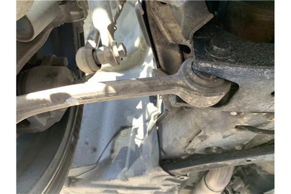 Recambio de brazo inferior delantero derecho para bmw serie 3 berlina (e90) 3.0 330d referencia OEM IAM 31122405860  