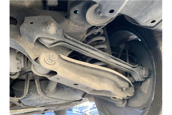 Recambio de brazo inferior trasero derecho para bmw serie 3 berlina (e90) 3.0 330d referencia OEM IAM 33322406290 3332 