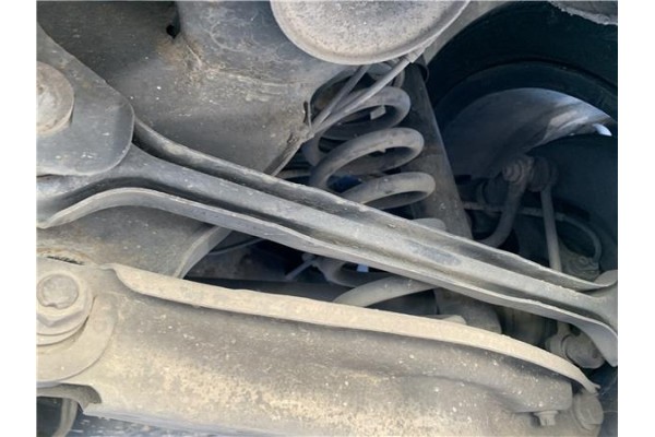 Recambio de brazo inferior trasero derecho para bmw serie 3 berlina (e90) 3.0 330d referencia OEM IAM 33322406290 3332 