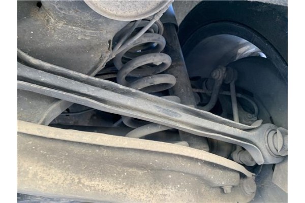 Recambio de brazo inferior trasero derecho para bmw serie 3 berlina (e90) 3.0 330d referencia OEM IAM 33322406290 3332 
