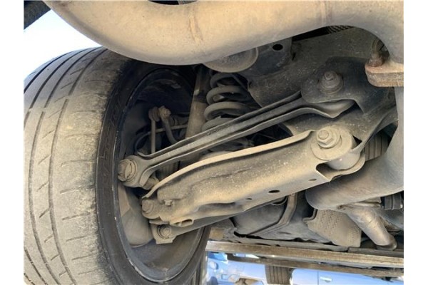 Recambio de brazo inferior trasero izquierdo para bmw serie 3 berlina (e90) 3.0 330d referencia OEM IAM 33322406290  