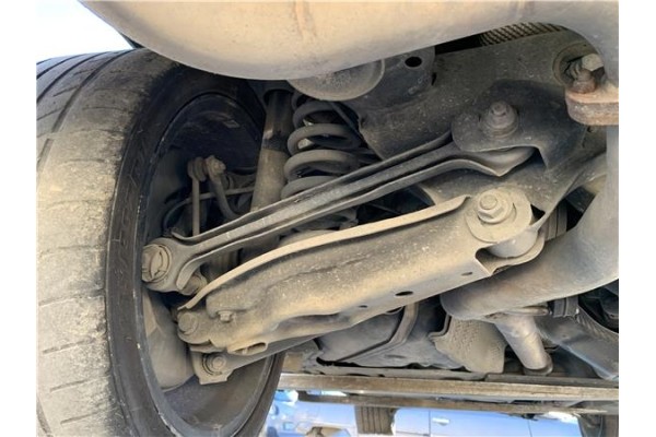Recambio de brazo inferior trasero izquierdo para bmw serie 3 berlina (e90) 3.0 330d referencia OEM IAM 33322406290  