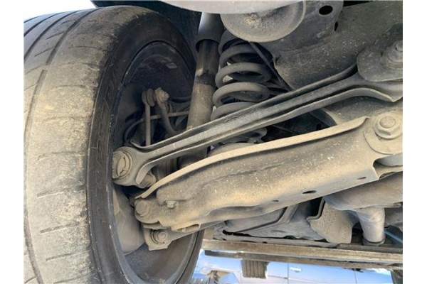 Recambio de brazo inferior trasero izquierdo para bmw serie 3 berlina (e90) 3.0 330d referencia OEM IAM 33322406290  