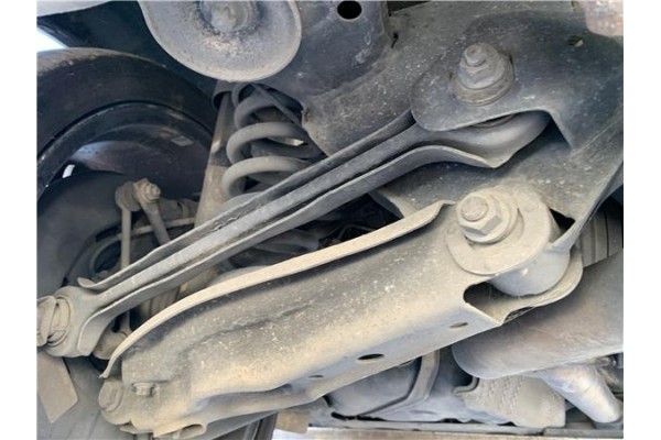 Recambio de brazo inferior trasero izquierdo para bmw serie 3 berlina (e90) 3.0 330d referencia OEM IAM 33322406290  