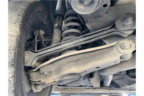 Recambio de brazo inferior trasero izquierdo para bmw serie 3 berlina (e90) 3.0 330d referencia OEM IAM 33322406290  
