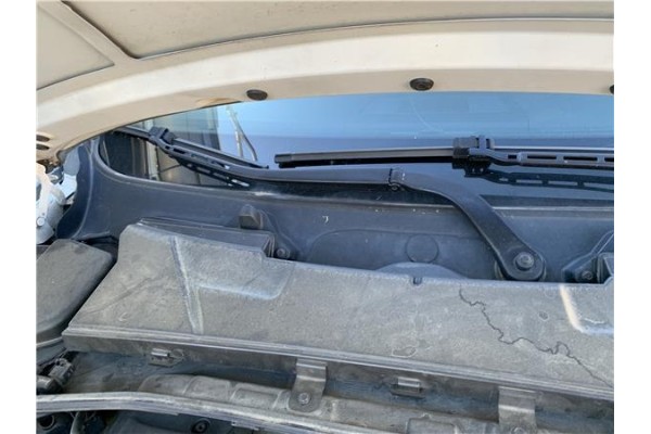 Recambio de brazo limpiaparabrisas delantero derecho para bmw serie 3 berlina (e90) 3.0 330d referencia OEM IAM 61619449916 6161