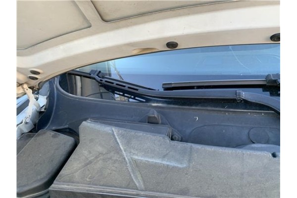 Recambio de brazo limpiaparabrisas delantero derecho para bmw serie 3 berlina (e90) 3.0 330d referencia OEM IAM 61619449916 6161