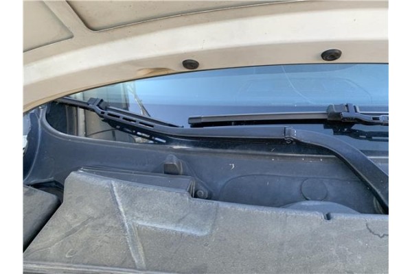 Recambio de brazo limpiaparabrisas delantero derecho para bmw serie 3 berlina (e90) 3.0 330d referencia OEM IAM 61619449916 6161