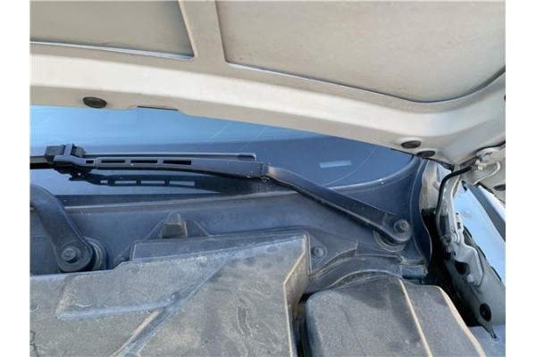 Recambio de brazo limpiaparabrisas delantero izquierdo para bmw serie 3 berlina (e90) 3.0 330d referencia OEM IAM 61619449914 61