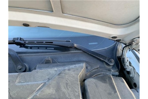 Recambio de brazo limpiaparabrisas delantero izquierdo para bmw serie 3 berlina (e90) 3.0 330d referencia OEM IAM 61619449914 61