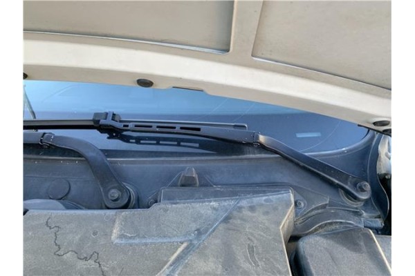 Recambio de brazo limpiaparabrisas delantero izquierdo para bmw serie 3 berlina (e90) 3.0 330d referencia OEM IAM 61619449914 61