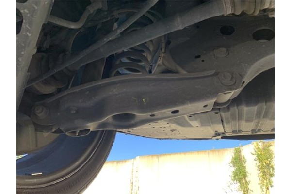 Recambio de brazo suspension trasero derecho para bmw serie 3 berlina (e90) 3.0 330d referencia OEM IAM 33326772899  