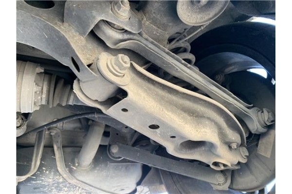 Recambio de brazo suspension trasero derecho para bmw serie 3 berlina (e90) 3.0 330d referencia OEM IAM 33326772899  