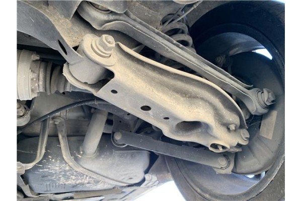 Recambio de brazo suspension trasero derecho para bmw serie 3 berlina (e90) 3.0 330d referencia OEM IAM 33326772899  