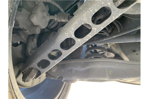 Recambio de brazo suspension trasero derecho para bmw serie 3 berlina (e90) 3.0 330d referencia OEM IAM 33326763477 310353212 