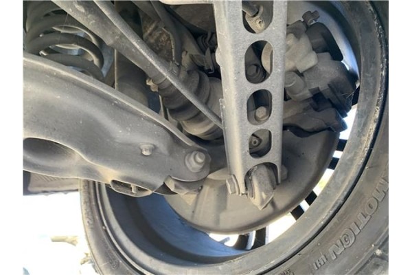 Recambio de brazo suspension trasero izquierdo para bmw serie 3 berlina (e90) 3.0 330d referencia OEM IAM 33322406291  