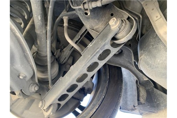 Recambio de brazo suspension trasero izquierdo para bmw serie 3 berlina (e90) 3.0 330d referencia OEM IAM 33322406291  