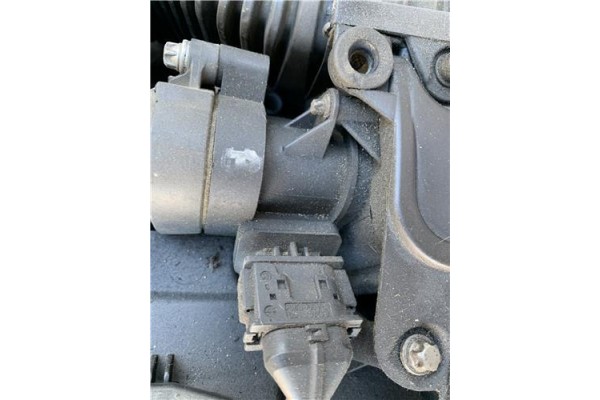 Recambio de caudalimetro para bmw serie 3 berlina (e90) 3.0 330d referencia OEM IAM 13627788744  