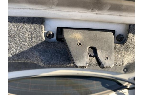 Recambio de cierre electromagnetico porton para bmw serie 3 berlina (e90) 3.0 330d referencia OEM IAM 51247840617  