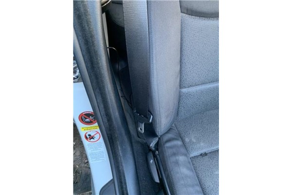 Recambio de cinturon seguridad delantero derecho para bmw serie 3 berlina (e90) 3.0 330d referencia OEM IAM 72119117220  