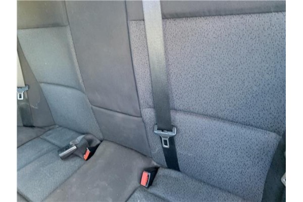 Recambio de cinturon seguridad trasero central para bmw serie 3 berlina (e90) 3.0 330d referencia OEM IAM 72119138234  