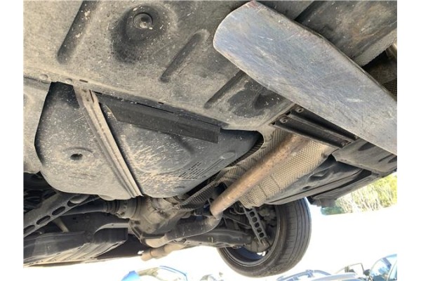 Recambio de deposito combustible para bmw serie 3 berlina (e90) 3.0 330d referencia OEM IAM 56646711 6765701 