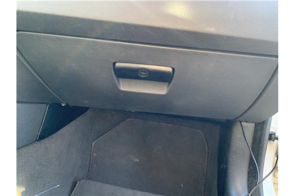 Recambio de guantera salpicadero para bmw serie 3 berlina (e90) 3.0 330d referencia OEM IAM 51169110539  