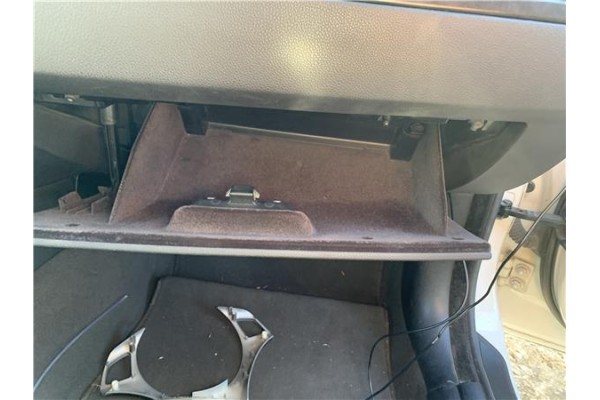 Recambio de guantera salpicadero para bmw serie 3 berlina (e90) 3.0 330d referencia OEM IAM 51169110539  