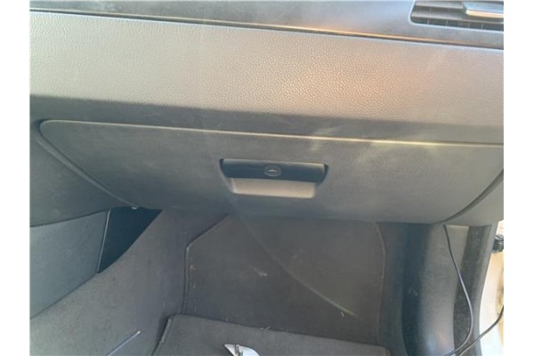 Recambio de guantera salpicadero para bmw serie 3 berlina (e90) 3.0 330d referencia OEM IAM 51169110539  