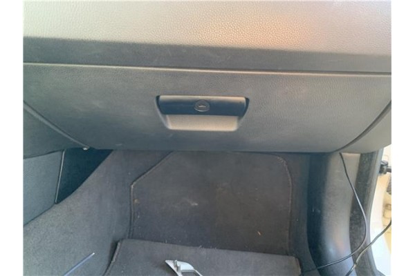 Recambio de guantera salpicadero para bmw serie 3 berlina (e90) 3.0 330d referencia OEM IAM 51169110539  