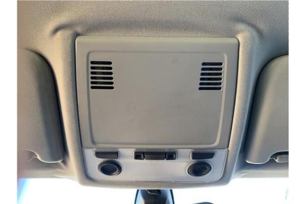 Recambio de luz delantero central techo para bmw serie 3 berlina (e90) 3.0 330d referencia OEM IAM 61319225476 61316924675 