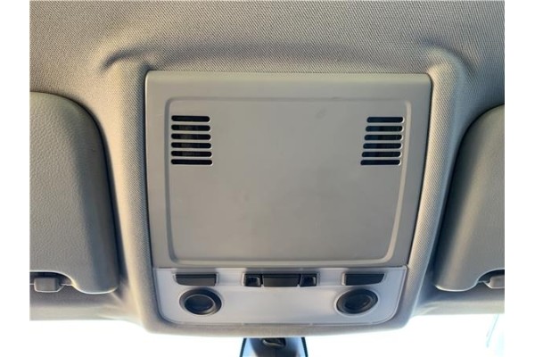 Recambio de luz delantero central techo para bmw serie 3 berlina (e90) 3.0 330d referencia OEM IAM 61319225476 61316924675 