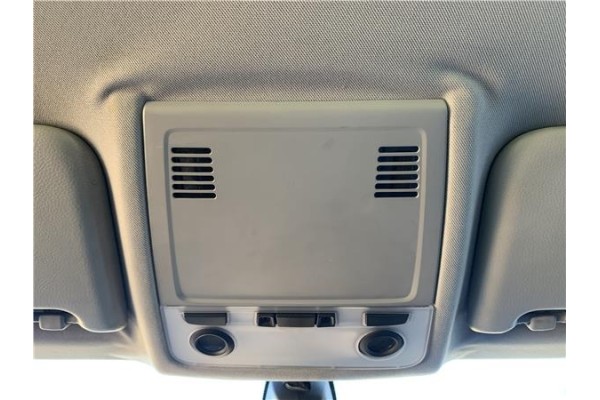 Recambio de luz delantero central techo para bmw serie 3 berlina (e90) 3.0 330d referencia OEM IAM 61319225476 61316924675 