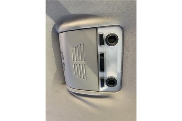 Recambio de luz trasero central techo para bmw serie 3 berlina (e90) 3.0 330d referencia OEM IAM 61319201637  