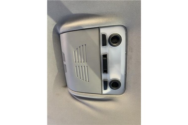 Recambio de luz trasero central techo para bmw serie 3 berlina (e90) 3.0 330d referencia OEM IAM 61319201637  