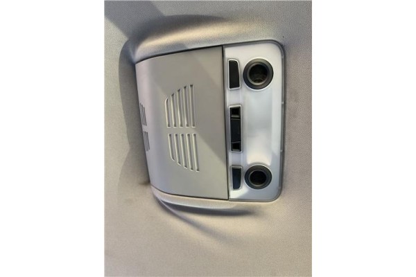 Recambio de luz trasero central techo para bmw serie 3 berlina (e90) 3.0 330d referencia OEM IAM 61319201637  