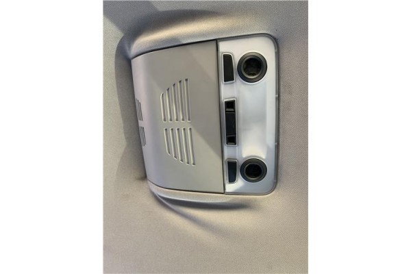 Recambio de luz trasero central techo para bmw serie 3 berlina (e90) 3.0 330d referencia OEM IAM 61319201637  