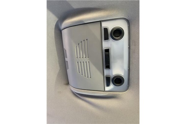 Recambio de luz trasero central techo para bmw serie 3 berlina (e90) 3.0 330d referencia OEM IAM 61319201637  