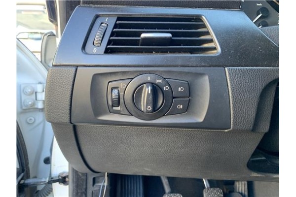 Recambio de mando de luces para bmw serie 3 berlina (e90) 3.0 330d referencia OEM IAM 61316932794  