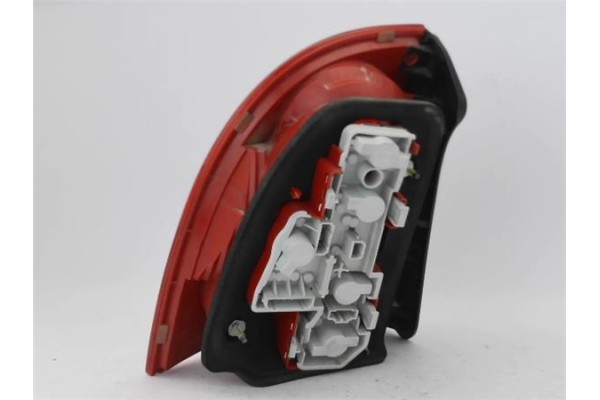 Recambio de piloto trasero derecho para volkswagen passat berlina (3b3) 1.6 referencia OEM IAM   