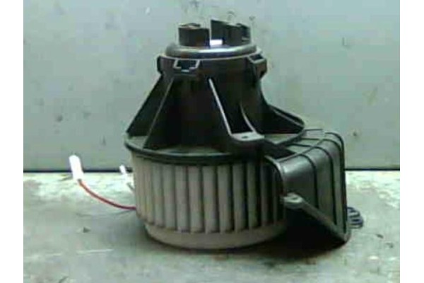 Recambio de motor calefaccion para opel astra h berlina (2004) 1.7 cdti referencia OEM IAM  52407543 